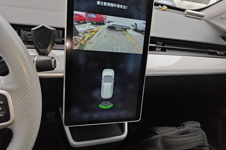 哪吒汽车 哪吒AYA 2023款 318 Lite中控内饰16