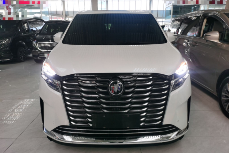 别克GL8 2023款 ES陆尊 尊享型车身外观2