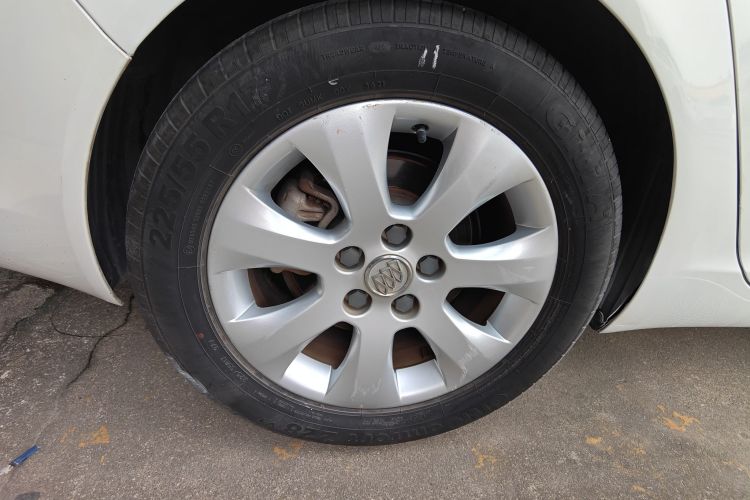 别克 君威 2014款 2.0L 领先时尚型车身外观6008