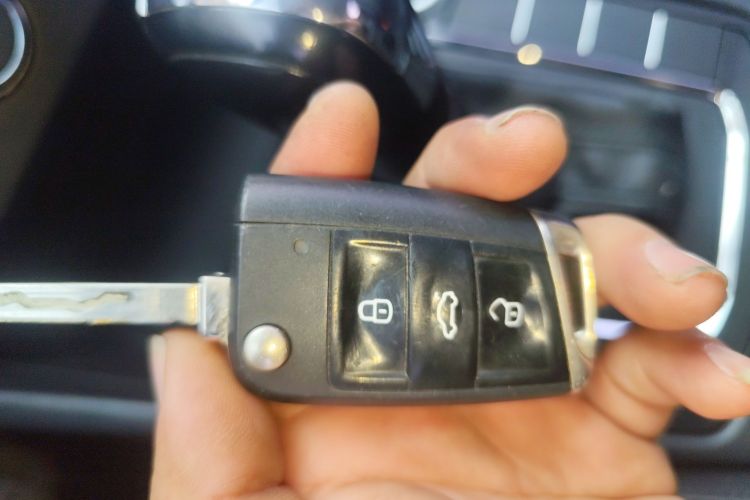 大众 宝来 2020款 1.5L 自动时尚型中控内饰7001