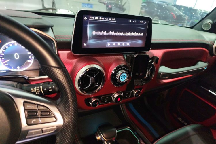 北京BJ40 2019款 PLUS 2.3T 自动四驱旗舰版 国VI中控内饰16