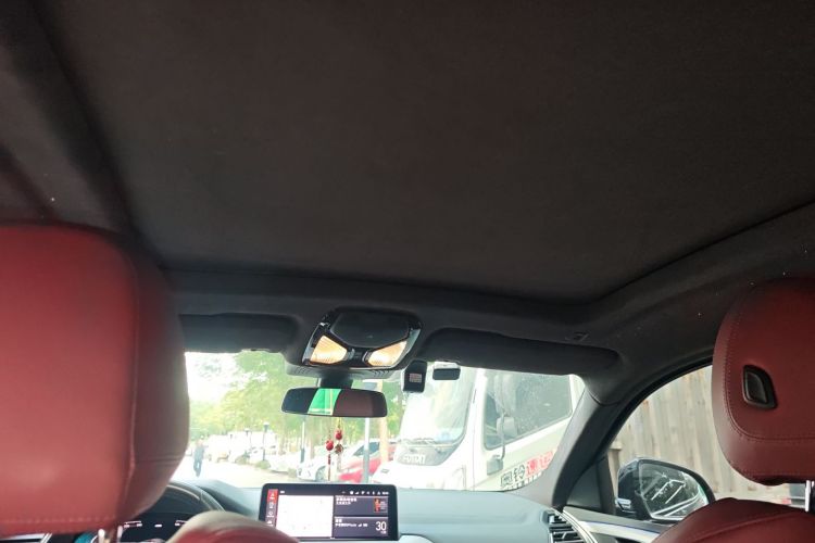 宝马X4 2022款 xDrive 25i M运动套装中控内饰22