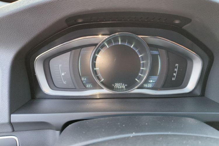 沃尔沃S60 2015款 S60L T5 智驭版中控内饰14