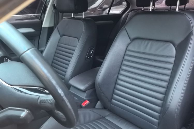 大众 迈腾 2018款 330TSI DSG 领先型中控内饰19