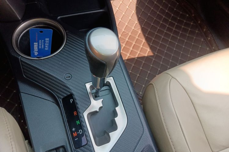 丰田 RAV4荣放 2013款 2.0L CVT四驱新锐版局部细节18