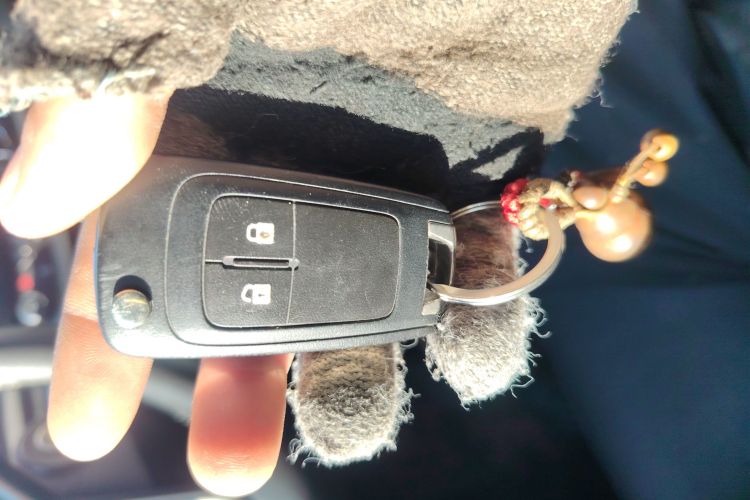 别克 阅朗 2019款 18T 自动互联精英型 国VI中控内饰11