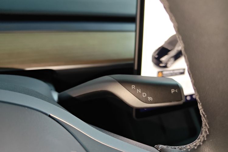 特斯拉 Model Y 2022款 改款 后轮驱动版中控内饰18