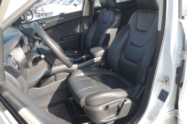 东风风光 风光580 2017款 1.5T CVT豪华型中控内饰19