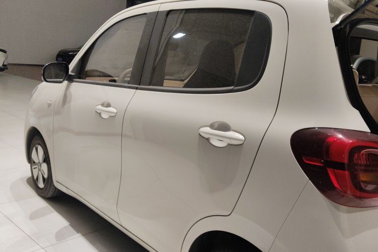 五菱汽车 宏光MINIEV 2025款 四门版 进阶款车身外观6003