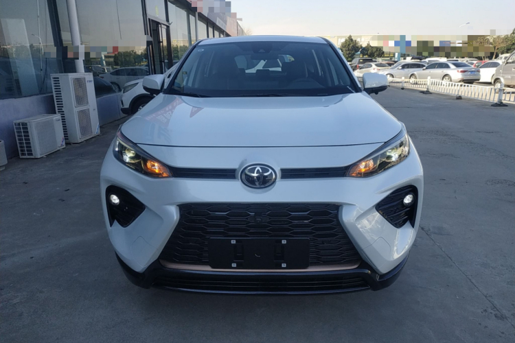 丰田 威兰达 2024款 2.0L CVT两驱都市版车身外观2