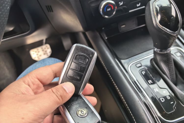 东风风光 风光580 2017款 1.5T CVT豪华型中控内饰11