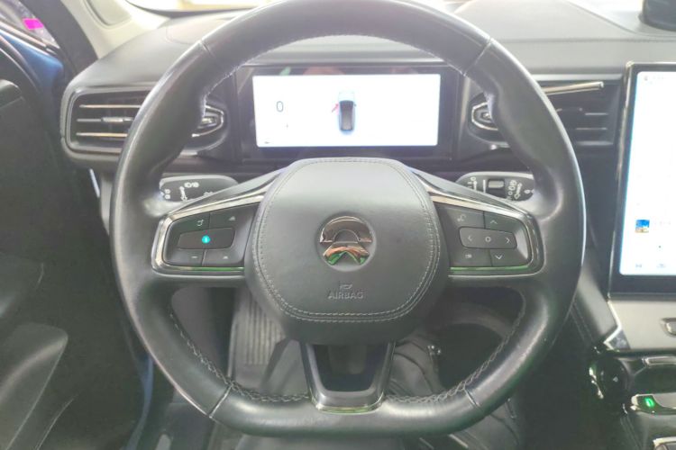 蔚来ES6 2019款 420KM 运动版中控内饰13