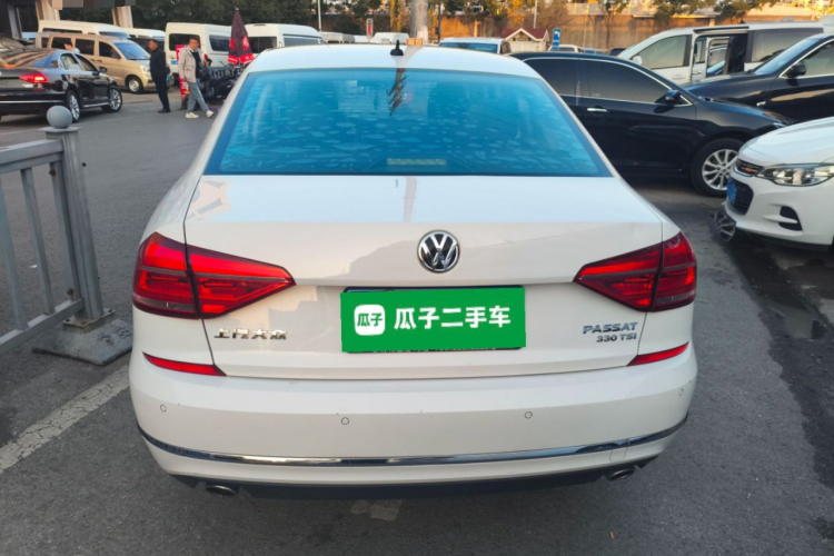 大众 帕萨特 2016款 330TSI DSG尊荣版车身外观6