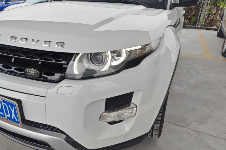 路虎 揽胜极光(进口) 2014款 2.0T 5门耀动版局部细节36