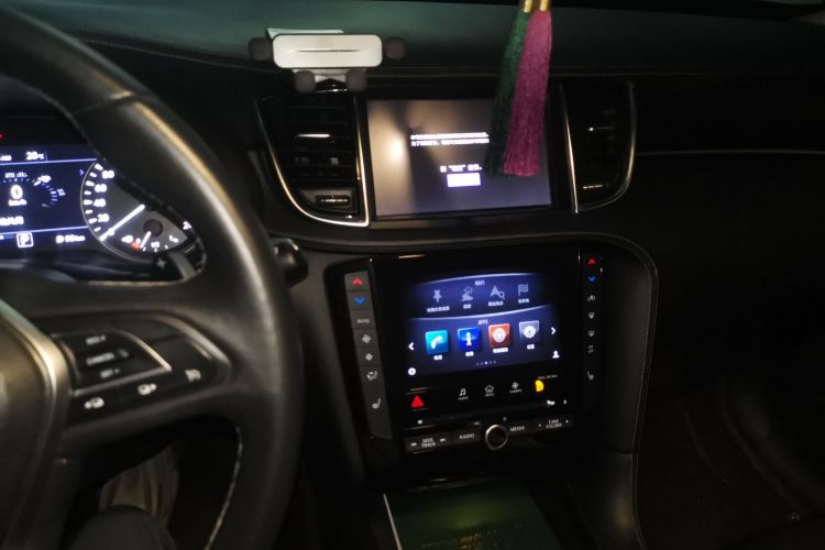 英菲尼迪QX50 2018款 2.0T 四驱菁英版局部细节16