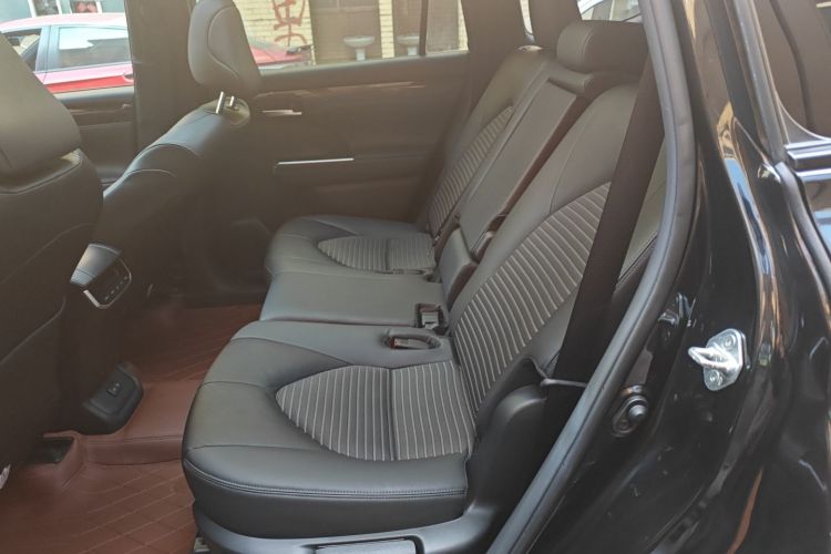 丰田 皇冠陆放 2022款 2.0T 四驱劲享版中控内饰21