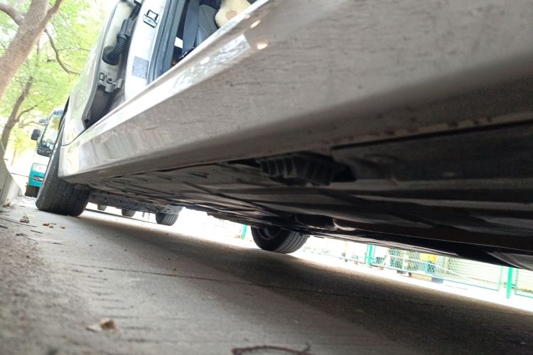 宝马3系 2016款 320Li 时尚型局部细节9001