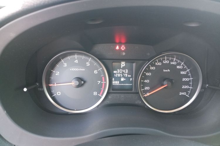 斯巴鲁XV 2012款 2.0i 精英版中控内饰14