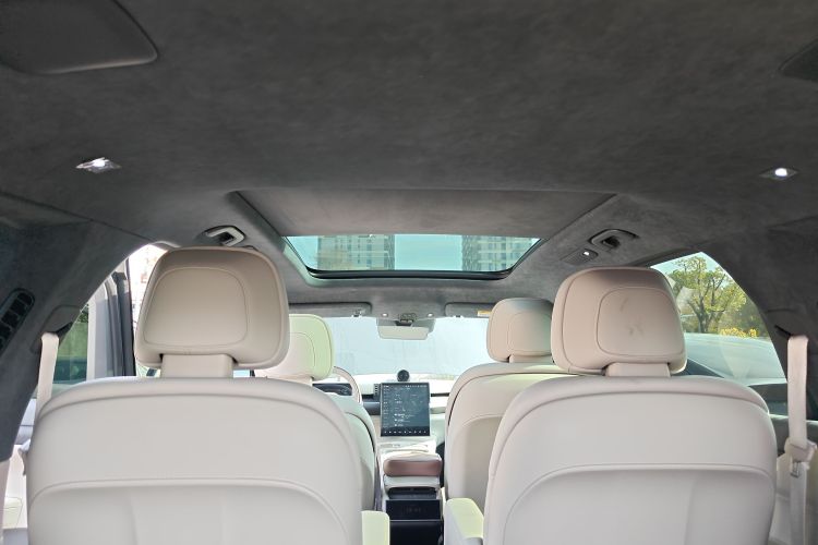 蔚来ES8 2024款 75kWh中控内饰22