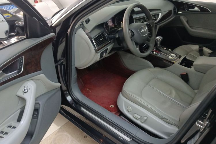 奥迪A6L 2014款 30 FSI 技术型中控内饰20