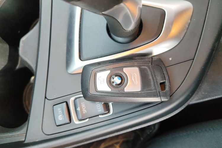 宝马2系(进口) 2015款 218i中控内饰7001