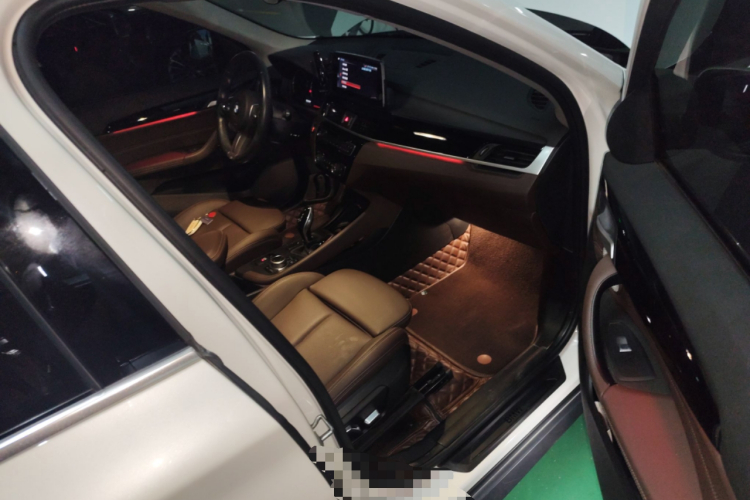 宝马X1 2022款 sDrive25Li 领先型局部细节9005