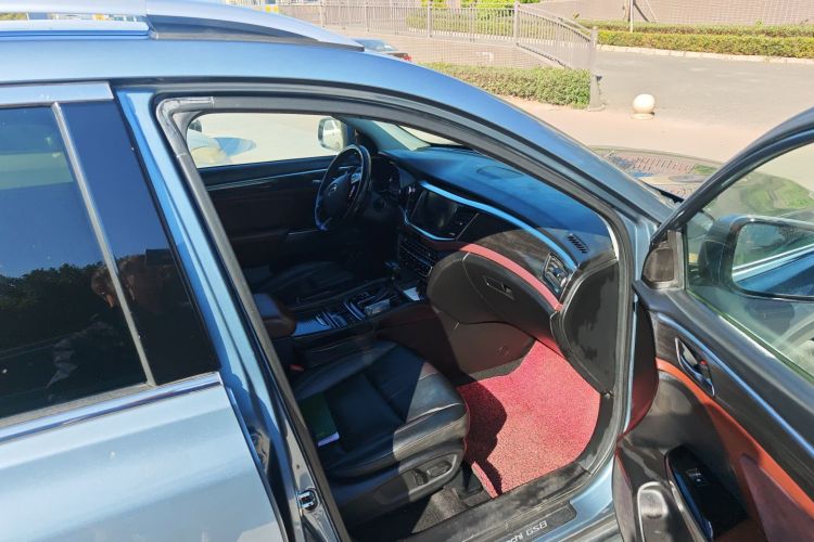 广汽传祺 传祺GS8 2017款 320T 两驱豪华智联版（七座）局部细节9005