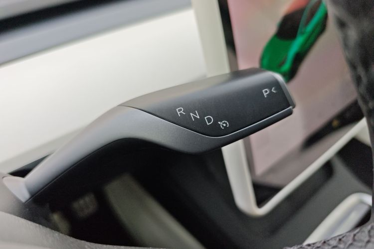 特斯拉 Model 3 2020款 Performance高性能全轮驱动版中控内饰18