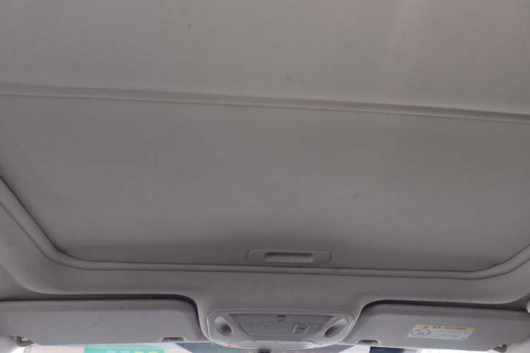 福特 福克斯 2015款 三厢 1.6L 手动风尚型中控内饰22