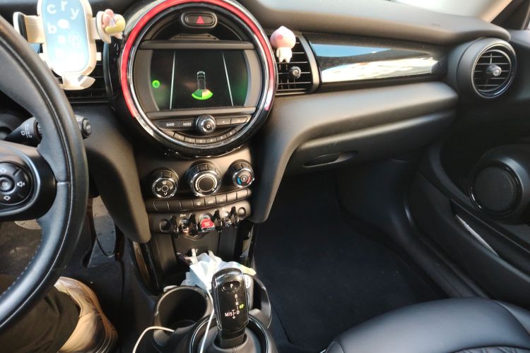 MINI 2018款 1.5T ONE PLUS中控内饰16