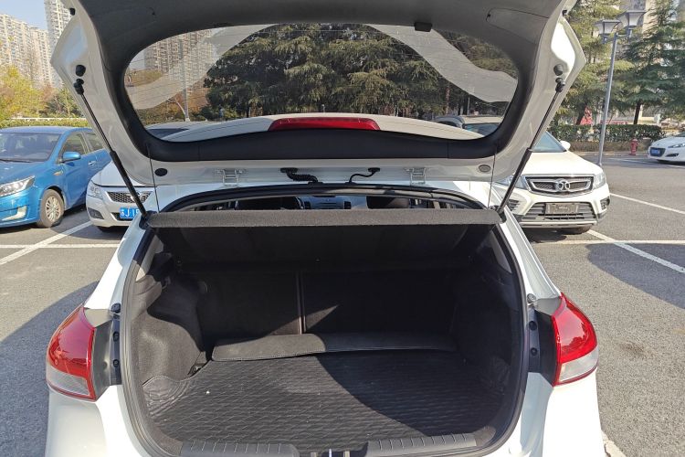 起亚K3S 2014款 1.6L 自动GLS机舱底盘23