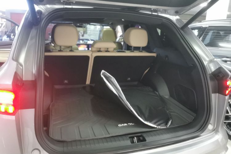 吉利汽车 星越L 2025款 东方曜 2.0TD 自动揽星版机舱底盘23