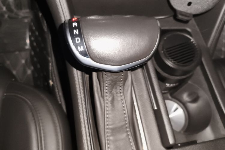 凯迪拉克CT6 2017款 28T 豪华型中控内饰18