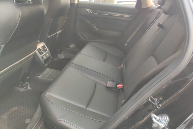 本田 雅阁 2022款 260TURBO 豪华版中控内饰7004