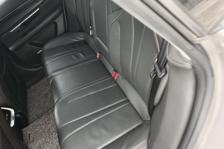 小鹏P7 2021款 480G中控内饰21