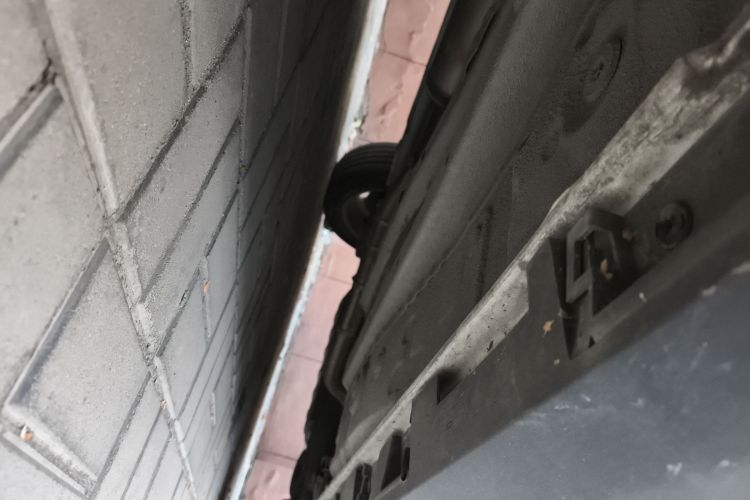 中华V3 2016款 1.5L 手动舒适型局部细节9004