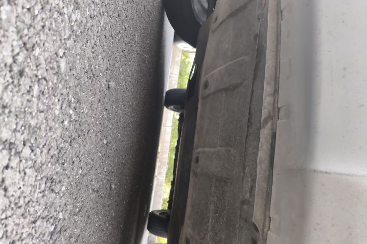 中华V6 2018款 1.5T 自动尊贵型局部细节9008