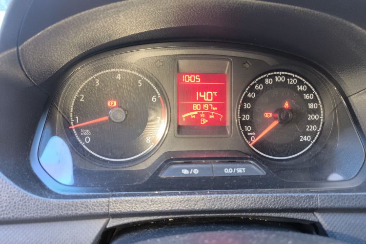 大众 捷达 2017款 1.5L 手动时尚型中控内饰15