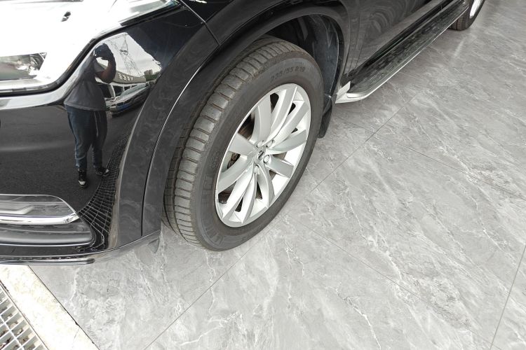 沃尔沃XC90 2017款 T6 智逸版 7座车身外观6007