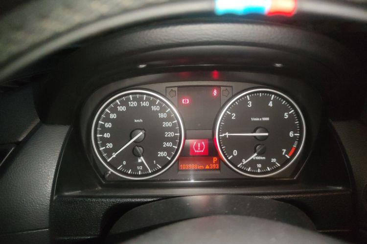 宝马X1 2013款 sDrive18i 时尚型中控内饰14