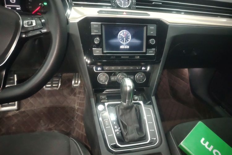 一汽-大众CC 2019款 330TSI 华颜版 国VI中控内饰16