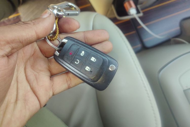 别克GL8 2017款 25S 豪华型 国V中控内饰11