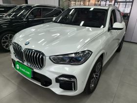 宝马X5 2022款 改款 xDrive 30Li 尊享型M运动套装