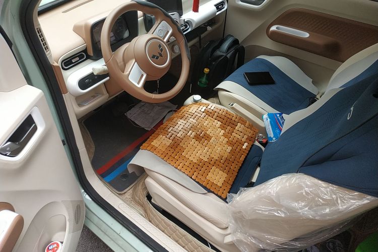 五菱汽车 宏光MINIEV 2024款 第三代 215km 进阶版中控内饰20