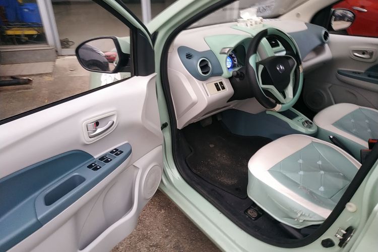 长安欧尚 奔奔E-Star 2021款 国民版 心悦版 磷酸铁锂（31.18kWh）中控内饰20