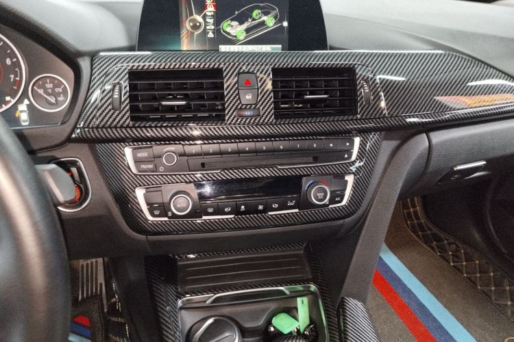 宝马3系 2017款 320Li M运动型局部细节16