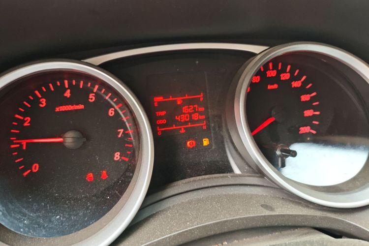 五菱汽车 五菱宏光 2019款 1.5L S标准型国VI LAR中控内饰15