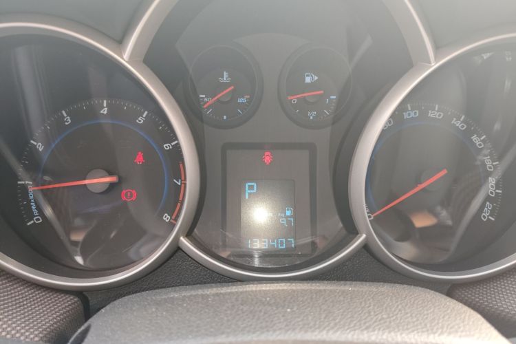 雪佛兰 科鲁兹 2013款 掀背 1.6L 自动豪华型中控内饰14