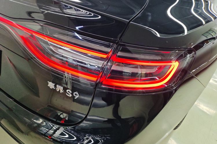 鸿蒙智行 享界S9 2024款 纯电 Ultra 四驱旗舰版车身外观9