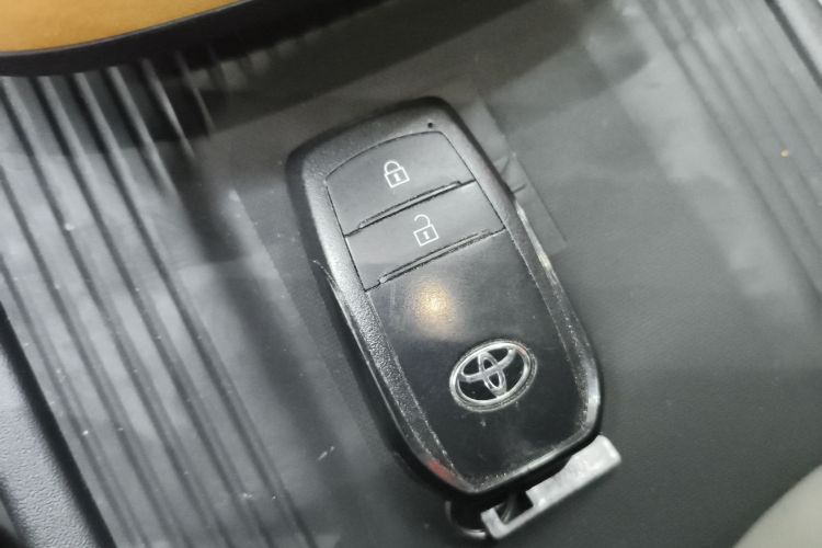 丰田bZ3 2024款 517km 精英PRO中控内饰11